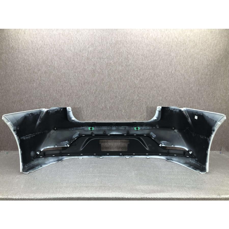 プリウス ZVW60/ZVW65/MXWH60/MXWH60 純正 リアバンパー 52159-47230