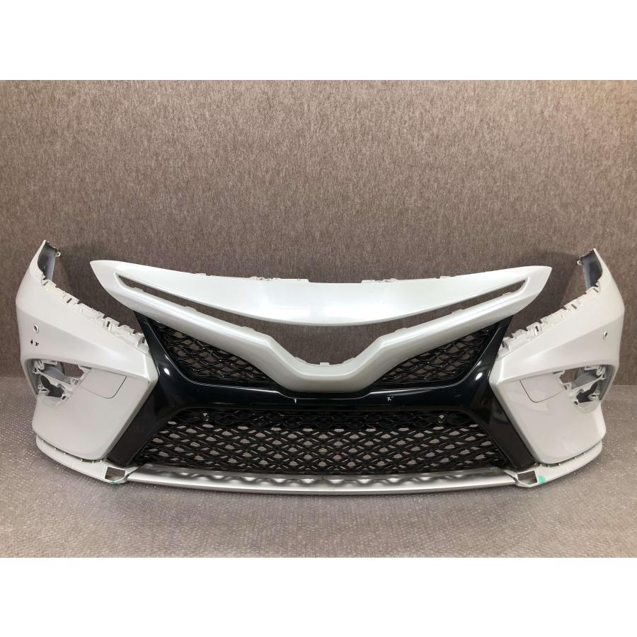 トヨタ カムリ 70 AXVH70 純正 フロントバンパー 52119-33B00  