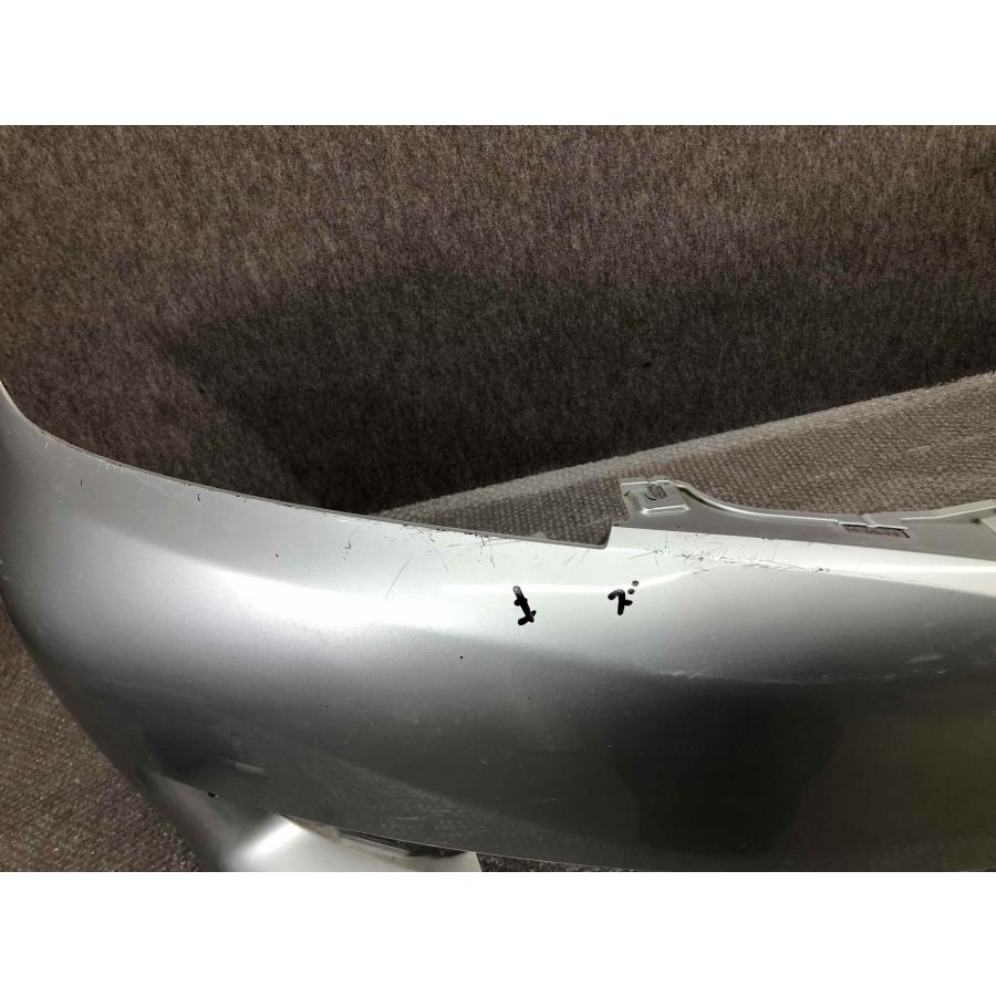 トヨタ ウィッシュ ZGE20G 前期 純正 フロントバンパー 52119-68090