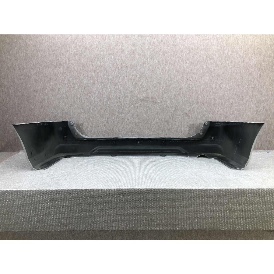 日産 セレナ XV/X/G C27/GC27/GNC27 純正 後期 リアバンパー 85022