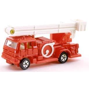 トミカ赤箱68 いすず シュノーケル消防車｜Yahoo!フリマ（旧PayPayフリマ）