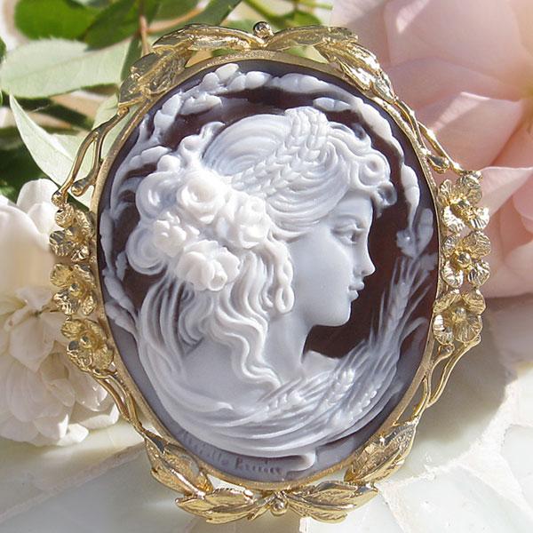 ペルニーチェ作　特大シェルカメオ　k18 ブローチ CAMEO（カメオ） ペルニーチェ氏最高ランク作品 Maestro Aniello