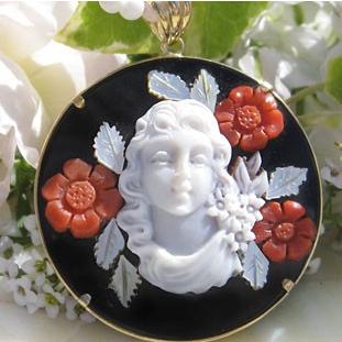 CAMEO Pasquare Esposito作 シェル カメオ K18 ペンダント CAMEO Pasquare Esposito作 シェル カメオ K18 ペンダント