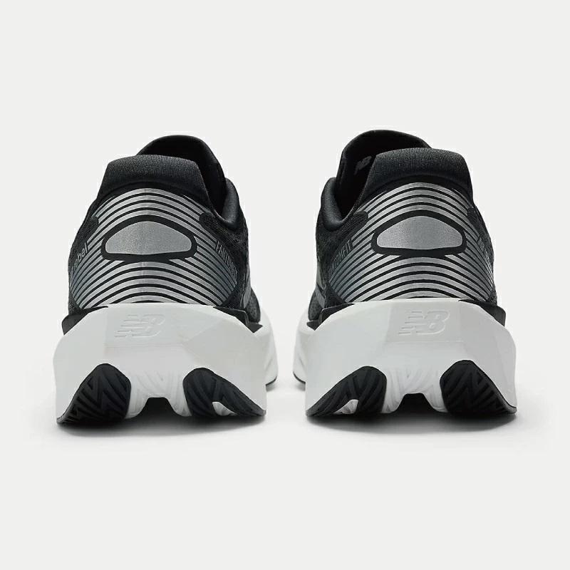 New Balance（ニューバランス） フューエルセル レベル v5（MFCXLO5 2E 