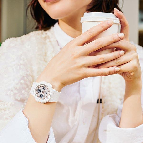 カシオ ベビーＧ CASIO BABY-G BGA-2500-7AJF 電波 ソーラー Beach Traveler Series ネオンイルミネーター 電波時計 レディース 腕時計 ホワイト 時計 爆買の画像