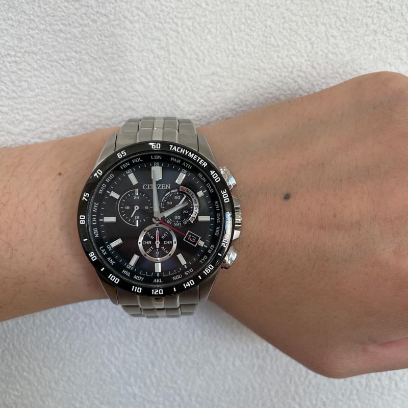 シチズンコレクション CITIZENCOLLECTION エコ・ドライブ電波時計　ダイレクトフライト　クロノグラフ CB5874-90E メンズ 爆買の画像