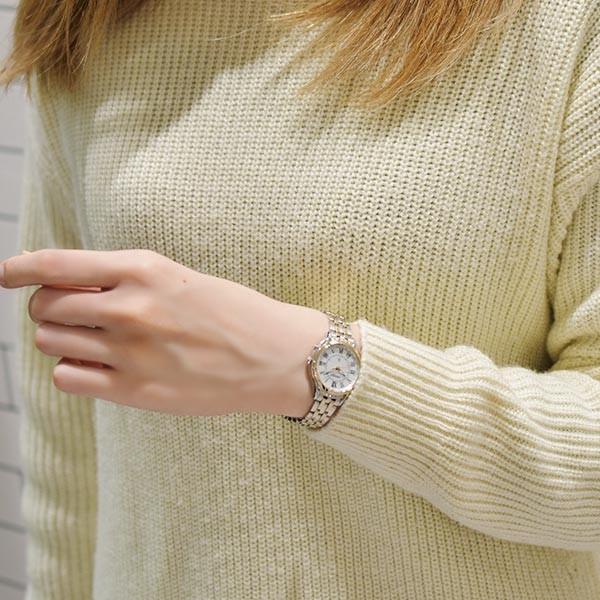 【新品未開封】 セイコー ルキア レディース 時計 ソーラー 電波 ラッキーパスポート レディダイヤ SEIKO LUKIA SSVV056 ホワイト 【J1262626220】(44000円)