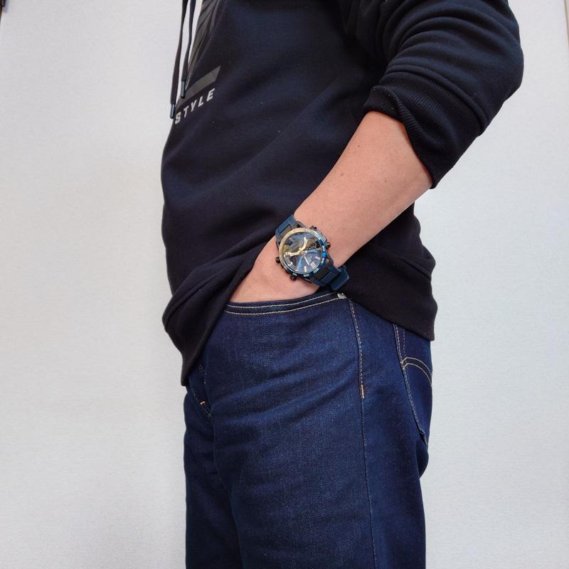 カシオ エディフィス EDIFICE Nighttime Drive Series ECB-2000YNP-1AJF メンズ 爆買の画像