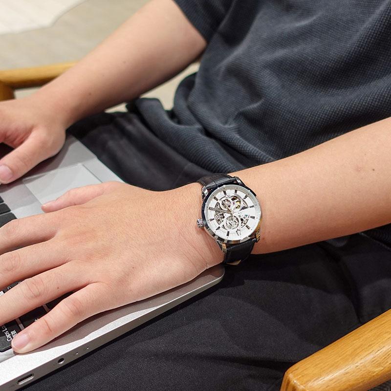 ブローバ BULOVA クラシック Classic 96A266 爆買の画像