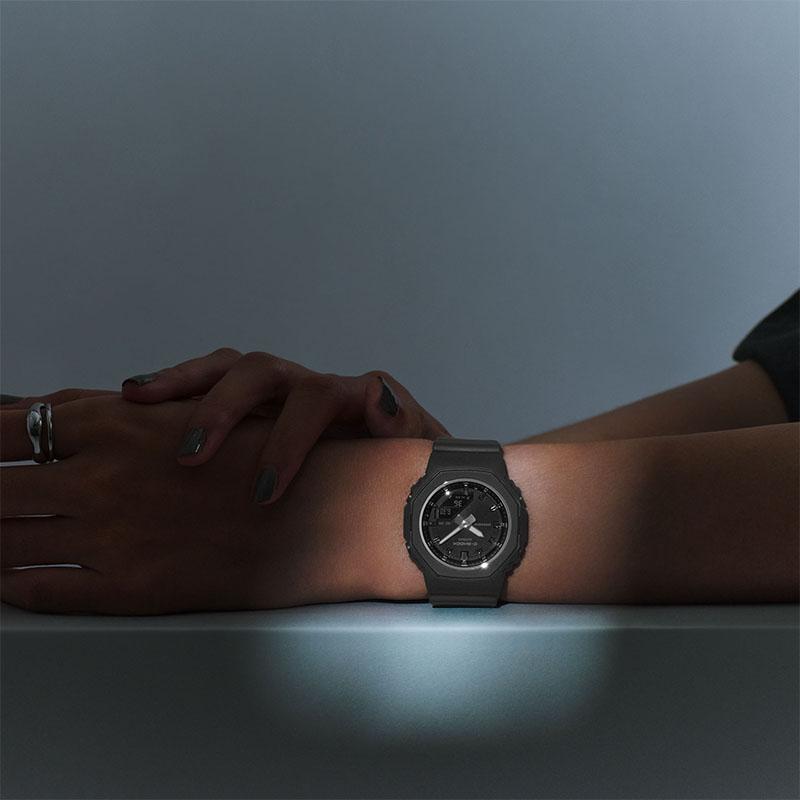 カシオ G-SHOCK Gショック GMA-P2110-1AJF ユニセックス レディース メンズ 八角形 爆買の画像