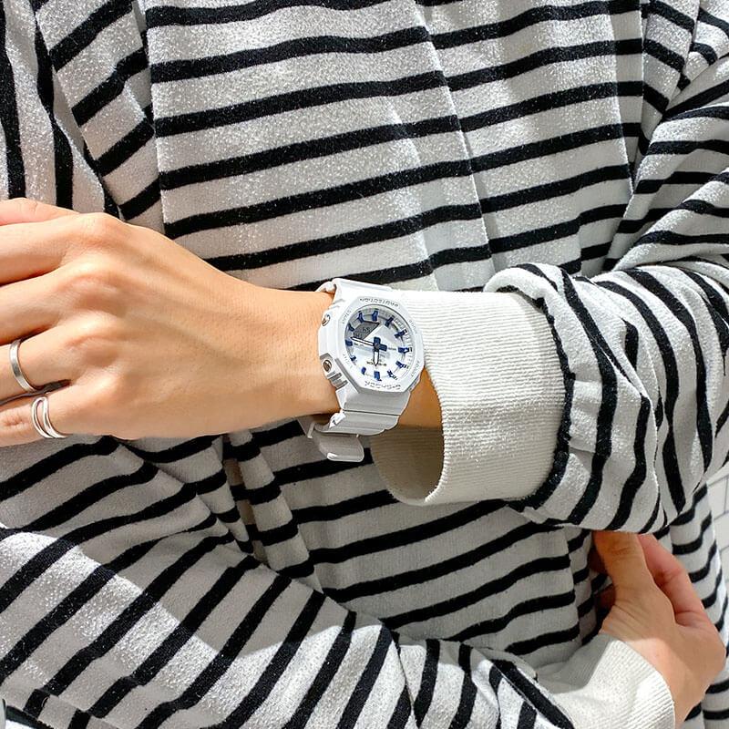 カシオ G-SHOCK Gショック G PRESENTS LOVER'S COLLECTION 2025 LOV-25A-7AJR ユニセックス ペアセット クリスマス限定モデル プレゼント おそろい 爆買の画像