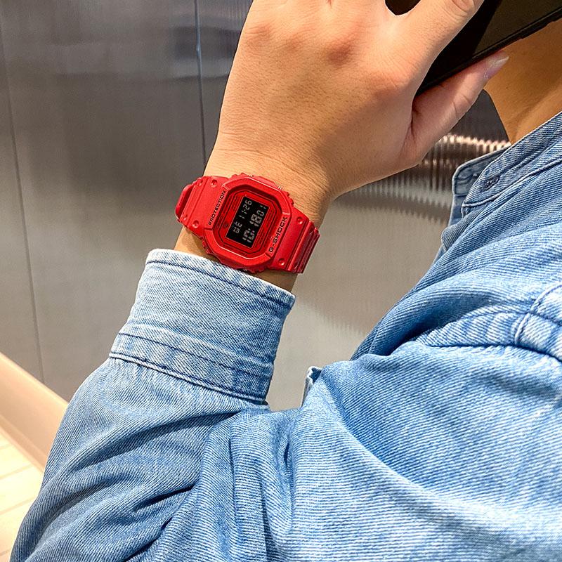 カシオ Gショック G-SHOCK DW-5600RRB-4JF 男性 5600シリーズ 爆買の画像