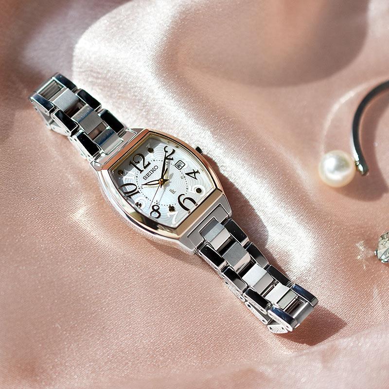 セイコー ルキア LUKIA ハッピーコレクション SSQW100 レディース SEIKO Happy Collection ソーラー電波 爆買の画像