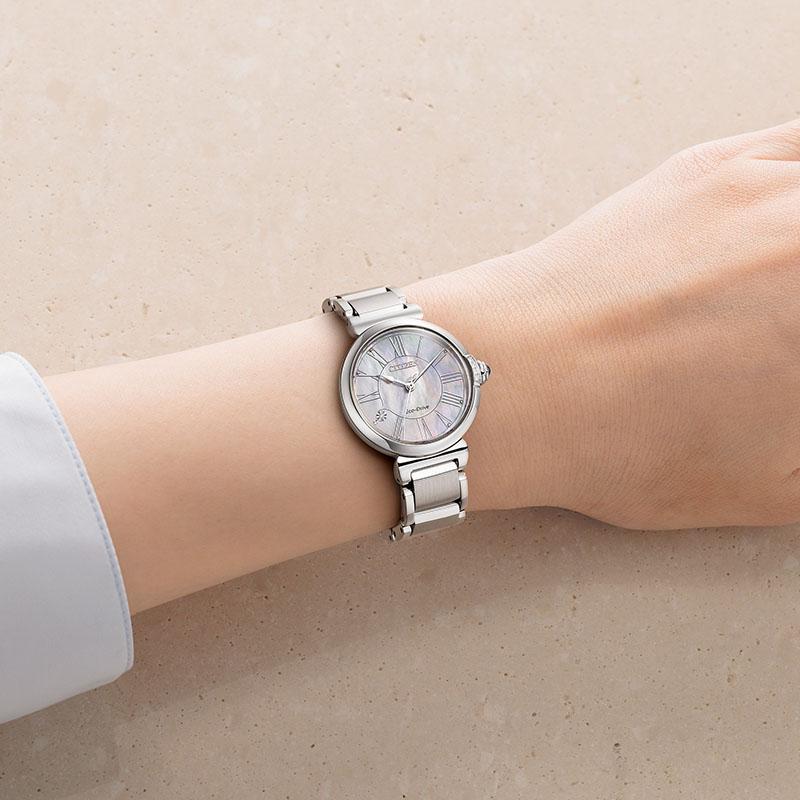 シチズン シチズン エル CITIZEN L ROUND Collection EM1060-87Y レディース ラウンドコレクション エコドライブ 爆買の画像