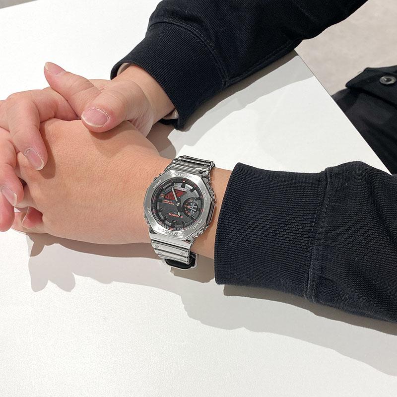 カシオ Gショック CASIO G-SHOCK FINE METALLIC SERIES GM-2100YRA-8AJF 男性 ファインメタリック オクタゴン 爆買の画像