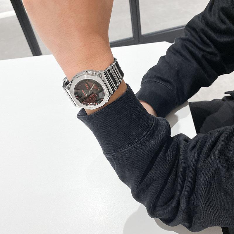 カシオ Gショック CASIO G-SHOCK FINE METALLIC SERIES GM-2100YRA-8AJF 男性 ファインメタリック オクタゴン 爆買の画像