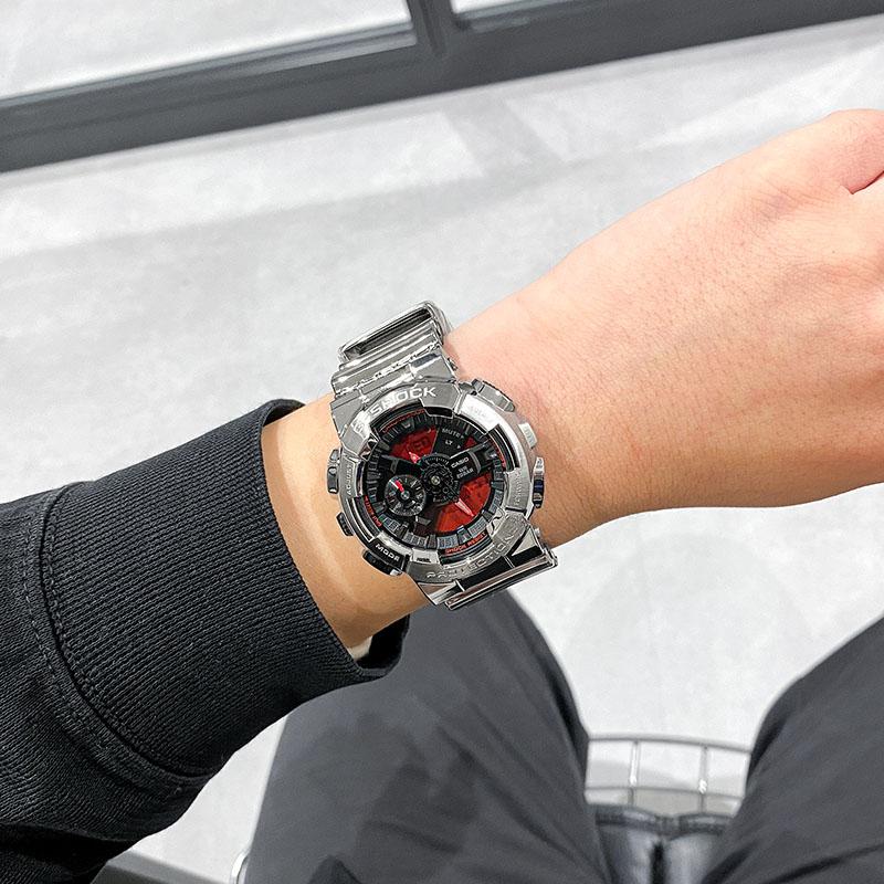カシオ Gショック CASIO G-SHOCK FINE METALLIC SERIES GM-110YRA-8AJF 男性 ファインメタリック ビッグケース 爆買の画像