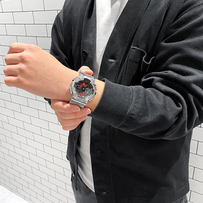 カシオ Gショック CASIO G-SHOCK FINE METALLIC SERIES GM-110YRA-8AJF 男性 ファインメタリック ビッグケース 爆買の画像