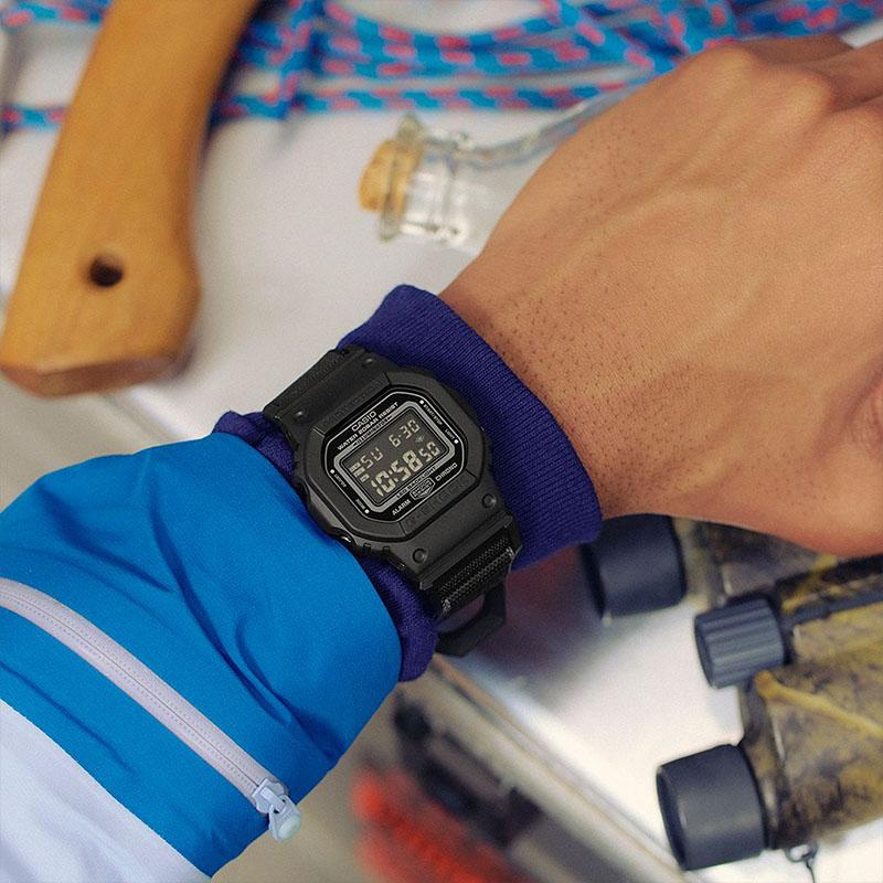 カシオ Gショック CASIO G-SHOCK DW-5600MNC-1JF メンズ 磁石 キャンバス ストラップ 爆買の画像