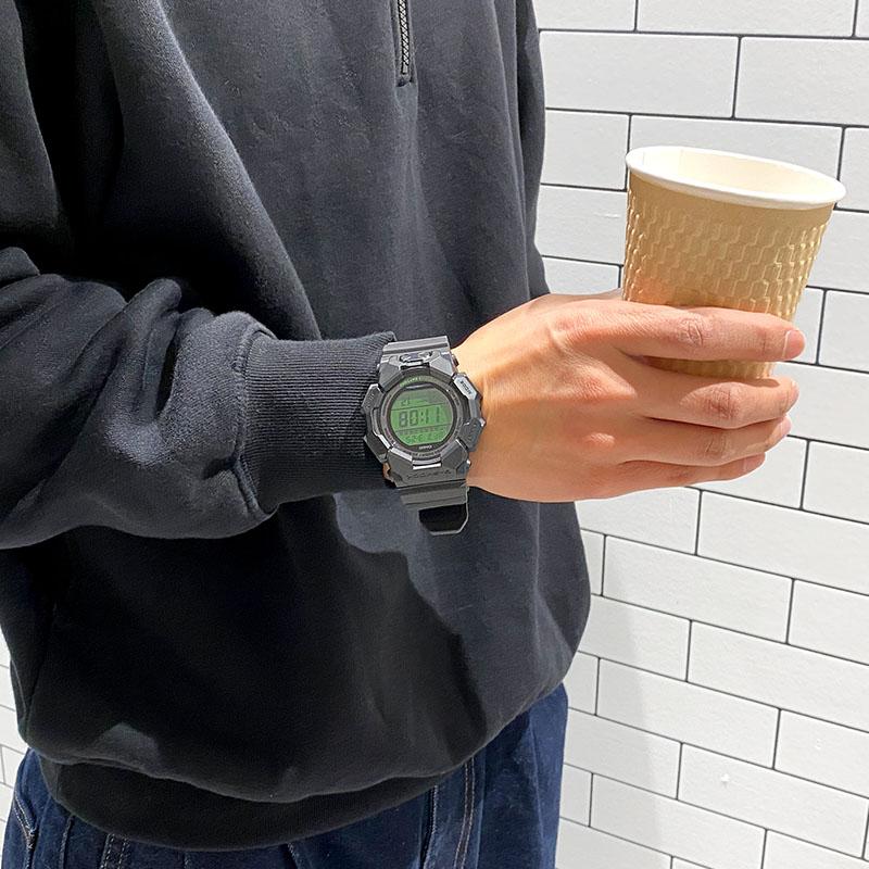 G-SHOCK カシオ Gショック GD-010BEG-1JF 男性 黒 緑 爆買 : 腕時計 