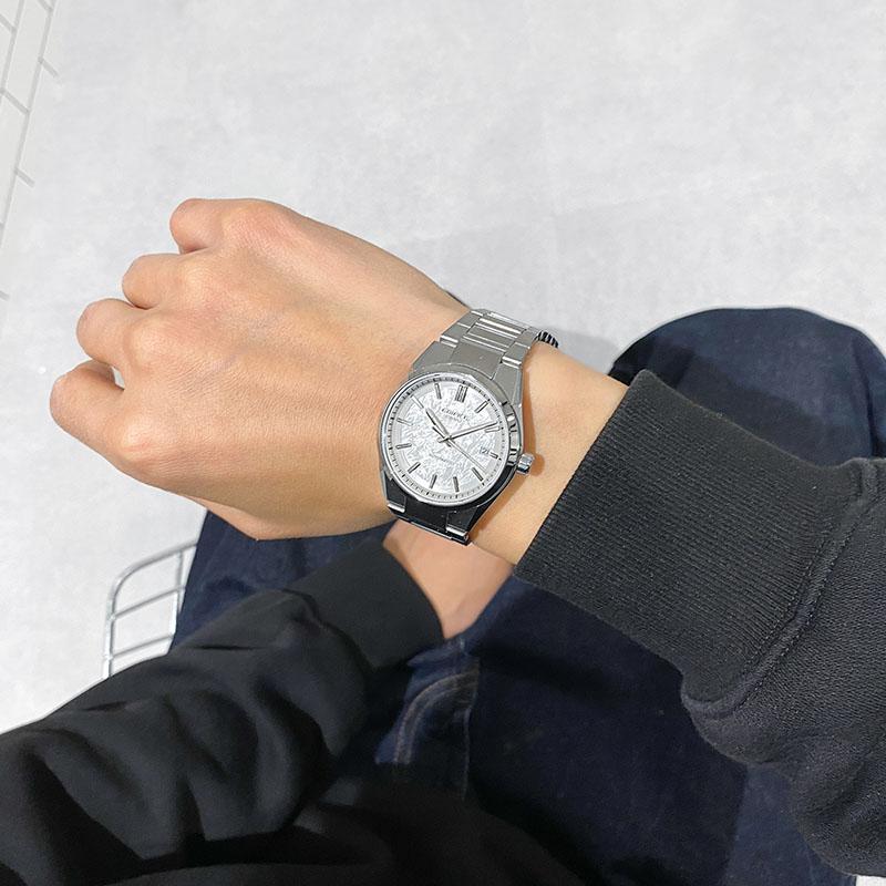カシオ エディフィス EDIFICE AUTOMATIC EFK-110D-7AJF 男性 オートマチック メカニカル 爆買の画像