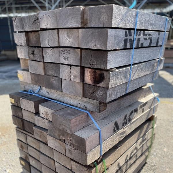 リーベ 送料無料 ケンパス枕木 新古枕木 長900mm×厚90〜100mm×幅180