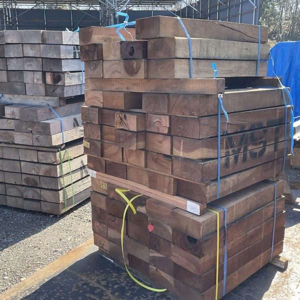 枕木　まくらぎ　ケンパス　中古　ガーデニング　庭　外構　花壇　一式　まとめて 中古枕木｜エクステリア マテリアル｜株式会社 東洋石創