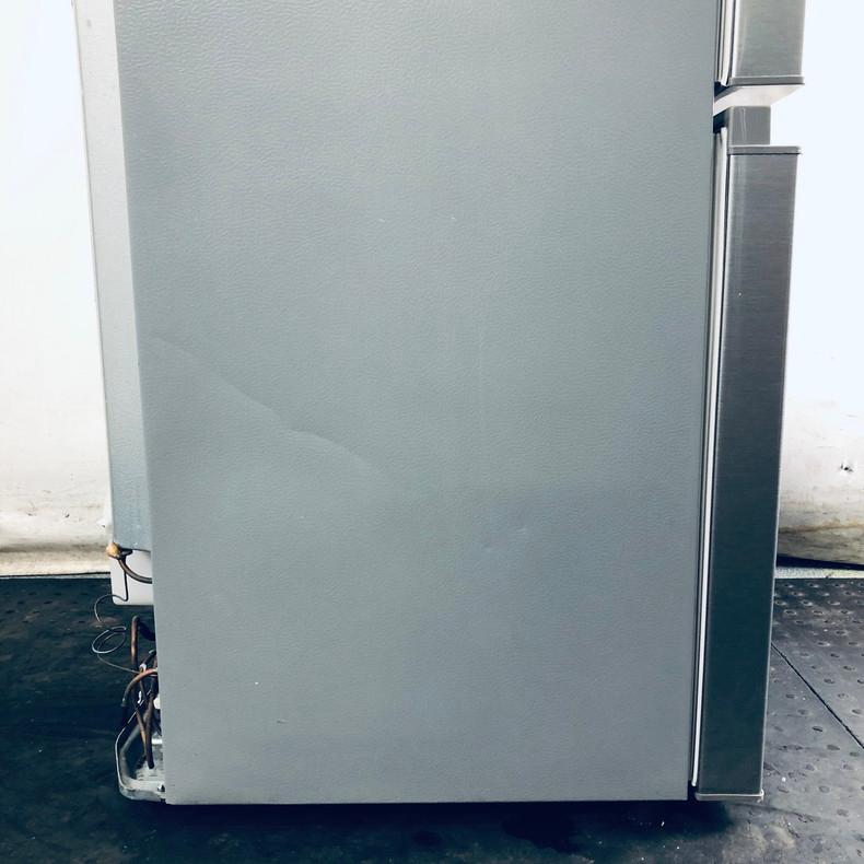 アクア AQUA 中古 冷凍冷蔵庫 （シルバー色）