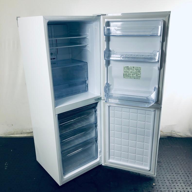 ☆送料込み☆ 冷凍冷蔵庫 2019年製 280L シャープ SJ-PD28E-W