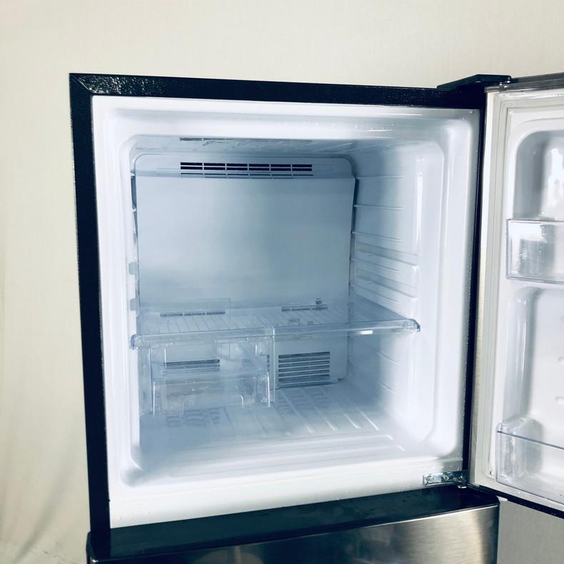 SHARP　２ドア冷蔵庫　2019年モデル　225ℓ　SJ-D23E-S SHARP（シャープ） 冷蔵庫 中古 SHARP SJ-D23E-S 2019年製 2ドア 225L