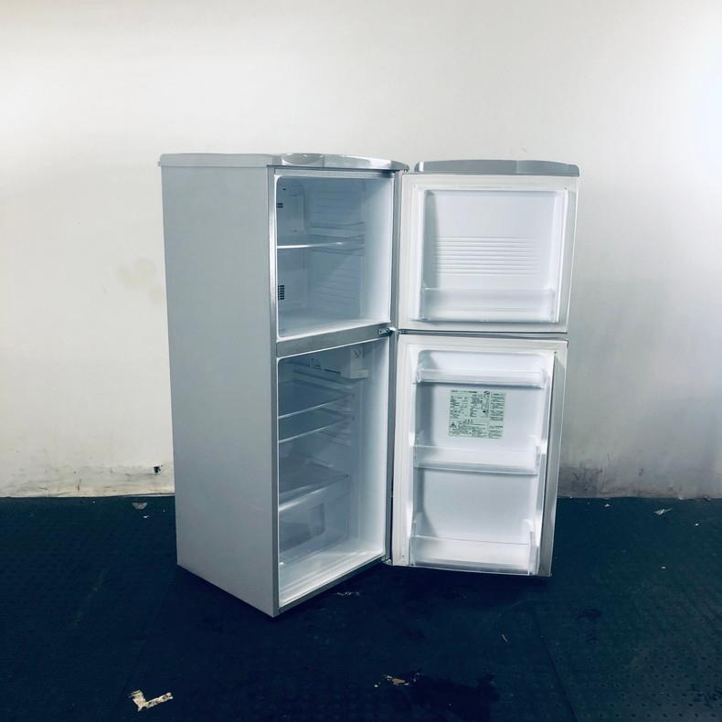 【中古】 アクア AQUA 冷蔵庫 一人暮らし 2016年製 2ドア 140L シルバー 直冷式 右開き AQR-141E(S)