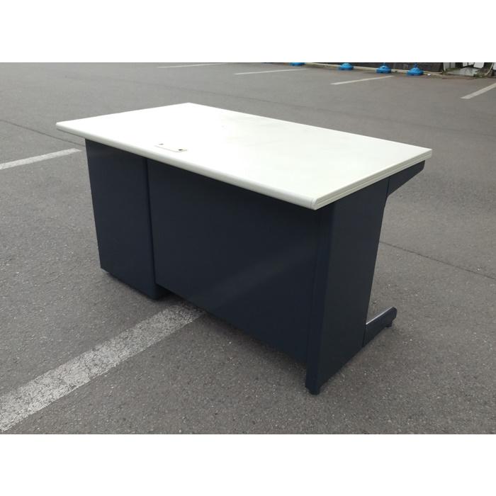 PLUS (中古)(一部地域送料無料)プラス 片袖机 鍵付 本体 PLUS (中古)(一部地域送料無料)プラス 片袖机 鍵付 本体