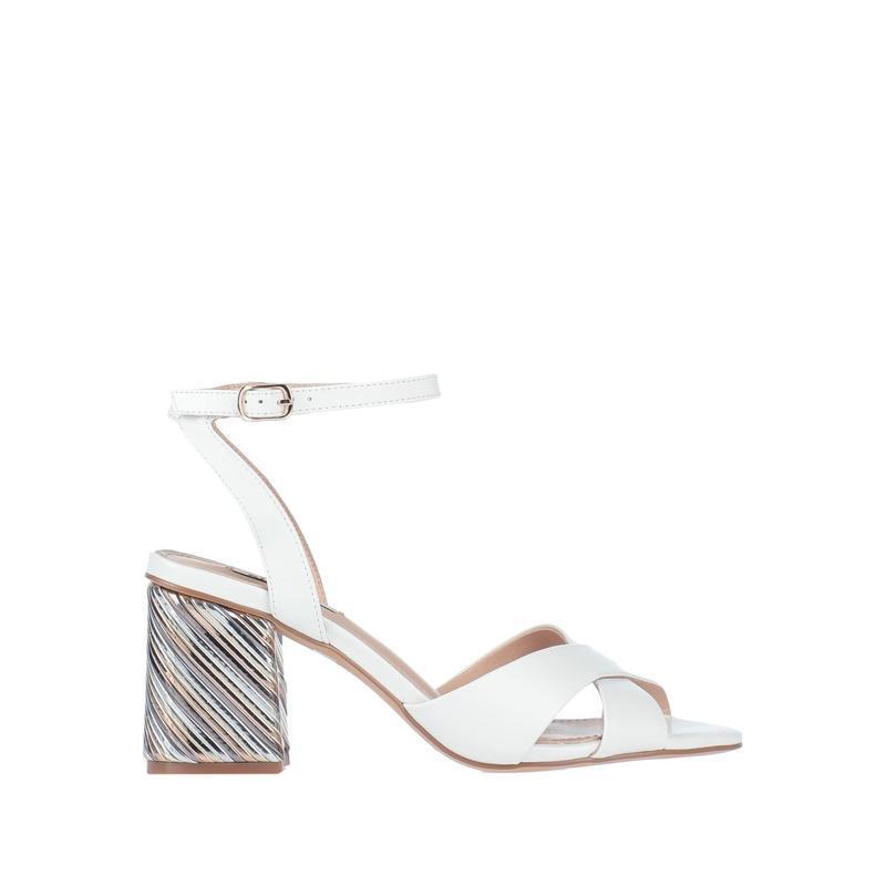 正規品 Bibi Lou サンダル レディースファッション レディースシューズ サンダル ミュール サンダル ホワイト 初回特典付 Newmatic Ae