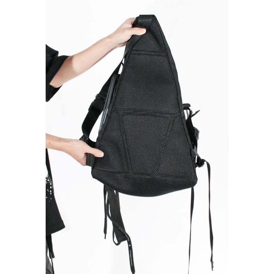 JULIUS NILoS ニルズ マルチポケット ショルダー バッグ 700BGU1