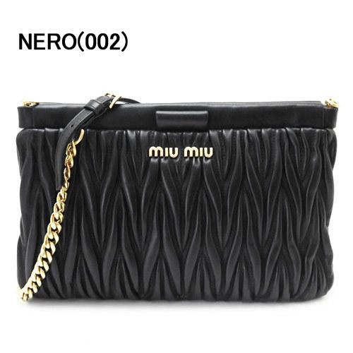 ミュウミュウ　マテラッセ　クラッチバッグ　ブラック　黒　ポーチ miumiu ミュウミュウ マテラッセ クラッチバッグ ポーチ レザー