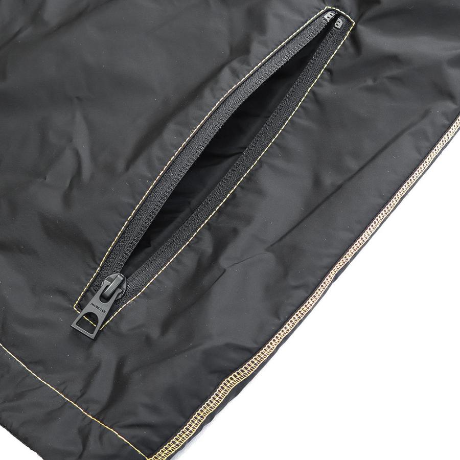モンクレール MONCLER ジャケット メンズ ARRAKIS 1A00114 53A5E 999 ウインドブレーカー レインコート ステッチ ロゴパッチ ブラック 2026年春夏新作の画像