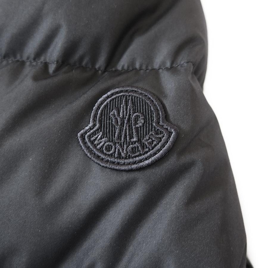［新品同様］モンクレール　レディース　背面ロゴ　ブラック モンクレール レディース ダウン MONCLER ブランド ダウンコート