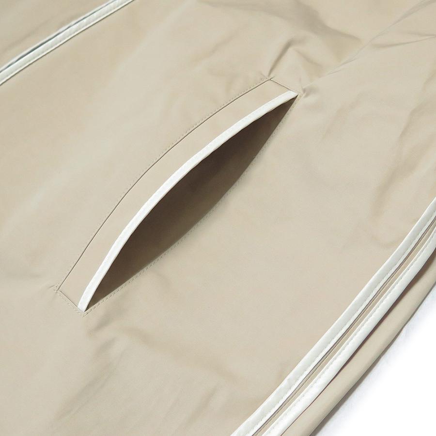モンクレール MONCLER ジャケット レディース SARRACENIA 1A00136 549P3 20J ウインドブレーカー レインコート ロゴパッチ ライトベージュ 2026年春夏新作の画像