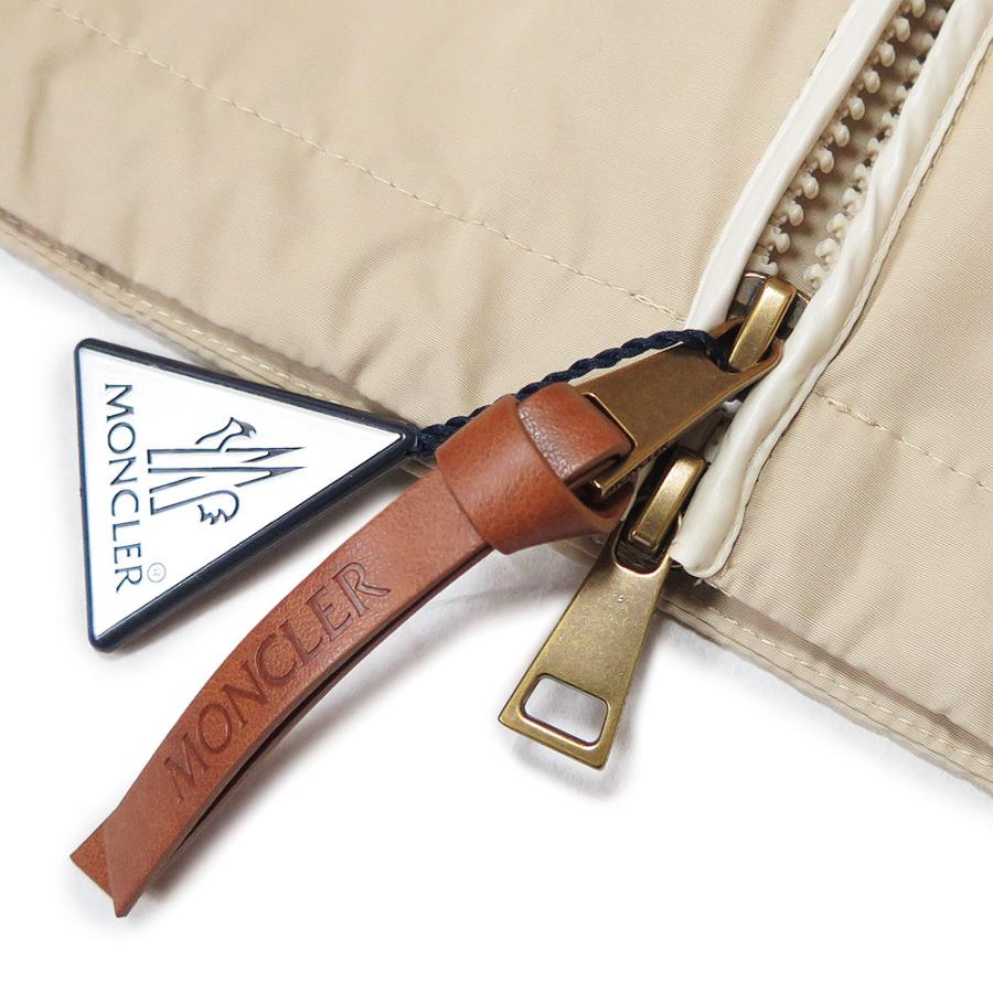 モンクレール MONCLER ジャケット レディース SARRACENIA 1A00136 549P3 20J ウインドブレーカー レインコート ロゴパッチ ライトベージュ 2026年春夏新作の画像