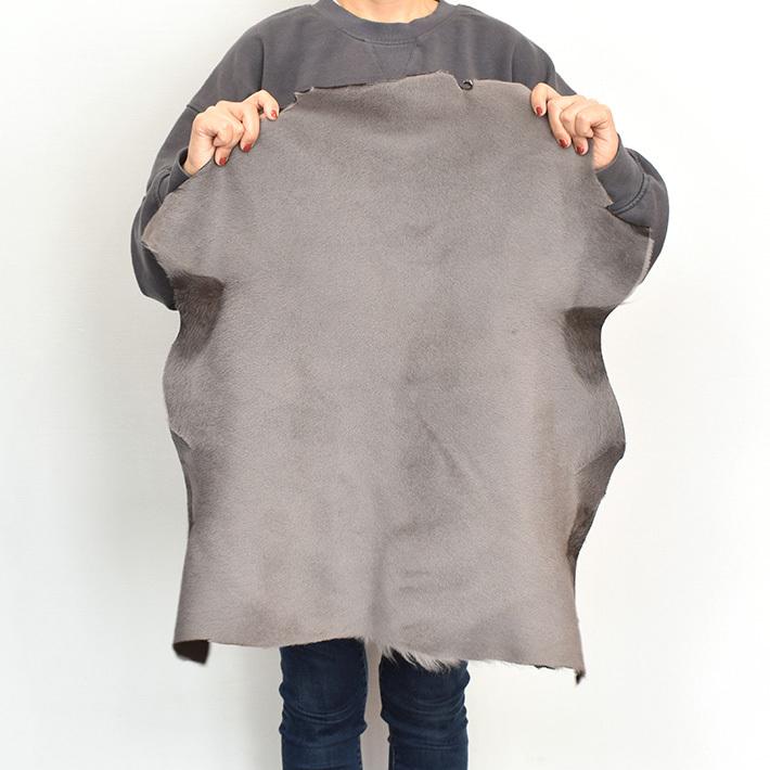 毛付き 羊革 レザー ムートン 羊 ヒツジ ひつじ 原皮 1枚革 丸革 丸皮