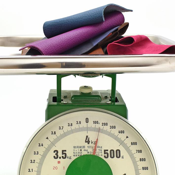 本革 切り落とし はぎれ 150g アソート 詰め合わせ レザークラフト ハギレ 端革 福袋 革材料 練習用 送料無料 No.808643 |  | 02