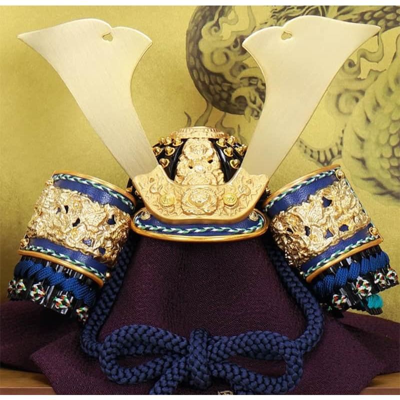 五月人形 コンパクト 兜平飾り 兜飾り 雅峰作 黒小札 紺色段糸縅 8号