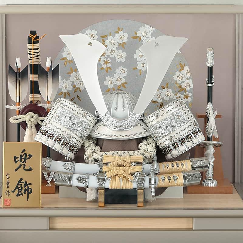 【100周年記念祭】五月人形 コンパクト 兜ケース飾り 兜飾り 宝童作 中鍬兜 12号 銀丸桜 アクリルケース h085-mm-ck2585-12_2