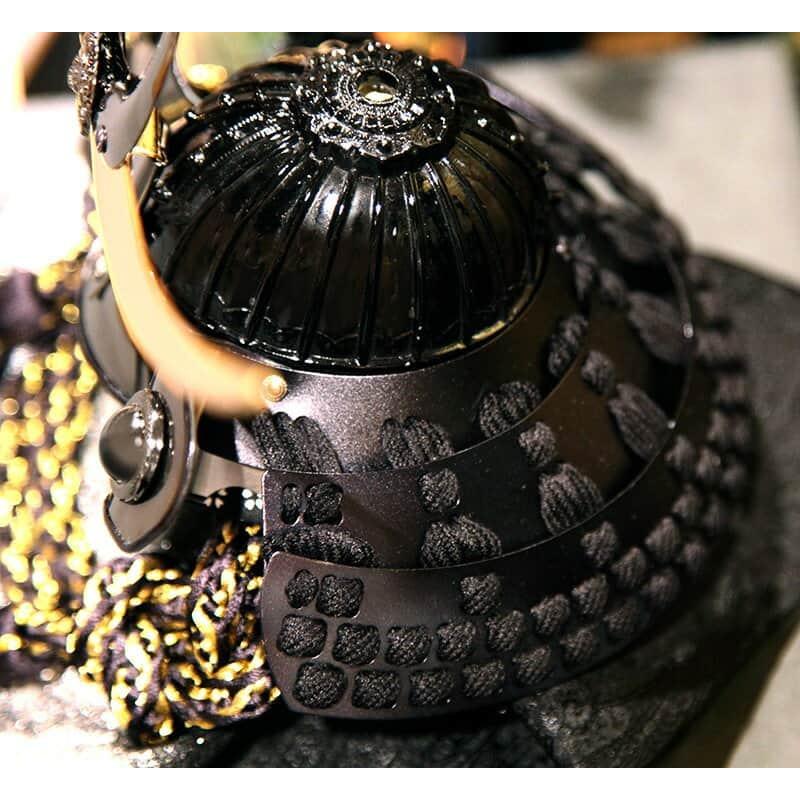 吉徳大光 五月人形 吉徳 上杉謙信公 兜平飾り 兜飾り 正絹黒絲縅 8号