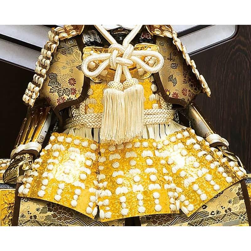 五月人形 豊久 伊達政宗公 鎧平飾り 鎧飾り 忠保作 矧ぎ合せ筋鉢 7号 紗張り京櫃 h055-mo-501430 GF-081