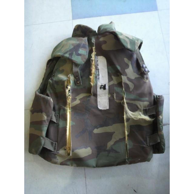払い下げ　防弾チョッキ　処理済　迷彩 |  | 03