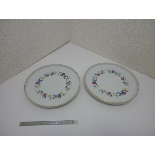 昭和レトロ　裏にＮマークの入った花文様の丸皿　２枚組　中古 |  | 01