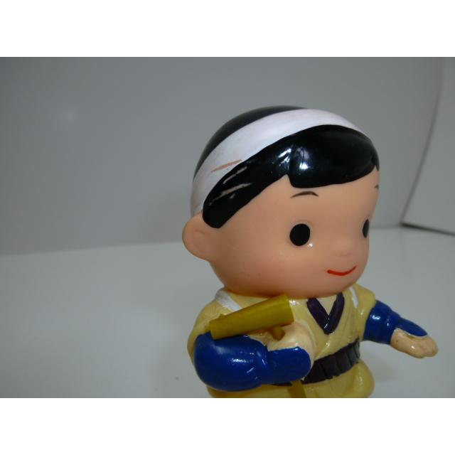 昭和レトロ　青森銀行　青銀アッちゃん貯金箱　杵を持った人(2)　中古　長期保管品　あおもりぎんこう　ノベルティ |  | 01