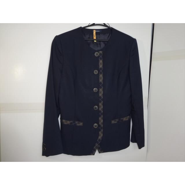 TOMBOW(トンボ) 青森県立青森中央高等学校 旧タイプ 女子制服上下セット 中古 業者クリーニング済み |  | 01