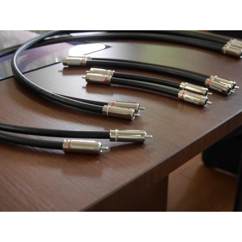 M&MデザインRCAケーブル SN-MA3000X/3.0メートル シリーズの M&MデザインRCAケーブル SN-MA3000X/3.0メートル シリーズの